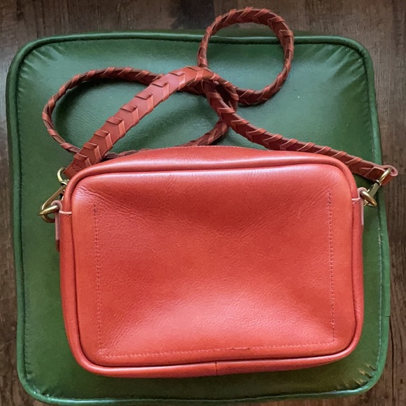 Madewell: Large Transport Camera Bag: Whipstitched Edition - Picture 4 of 6